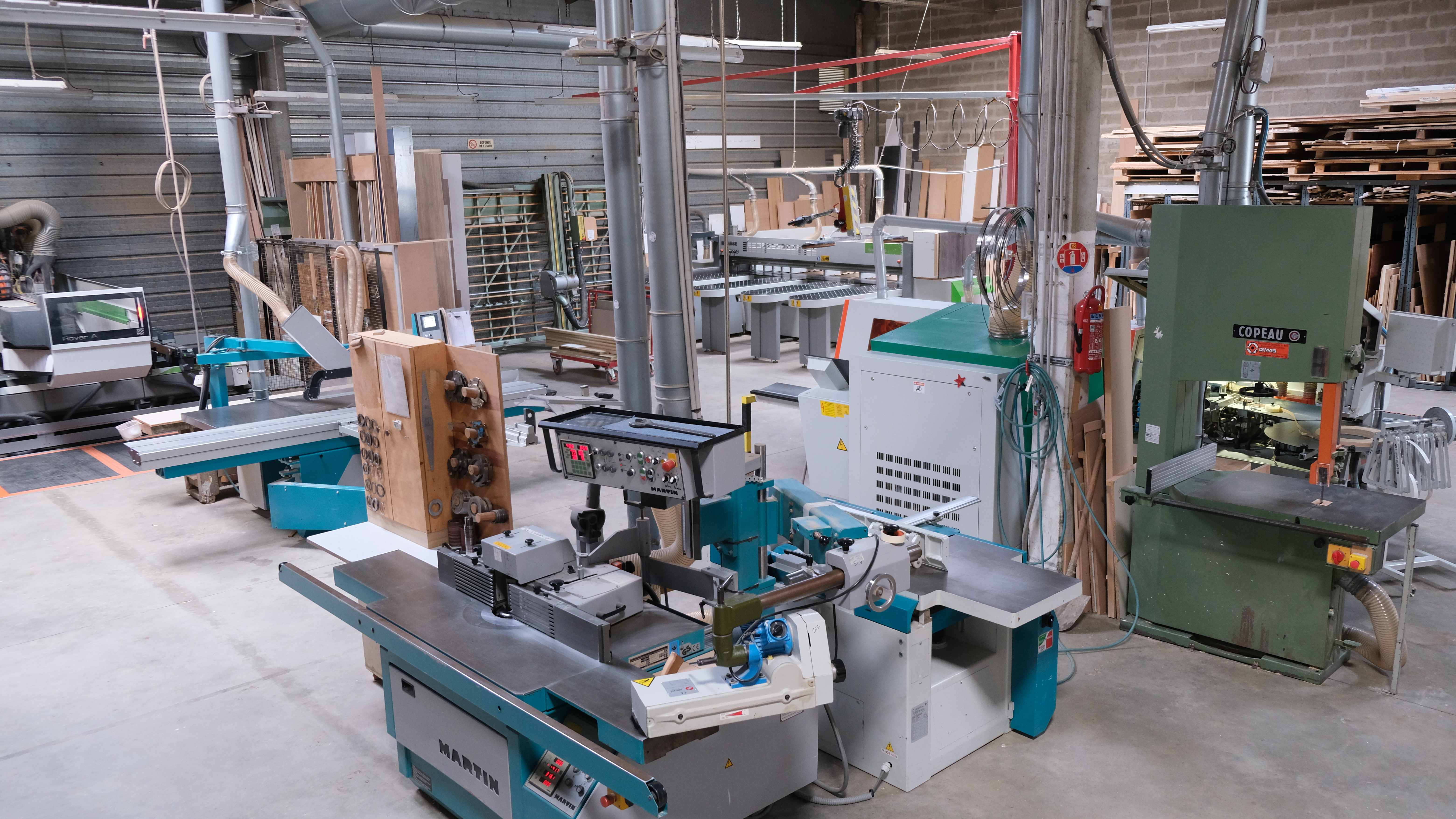 Vue de l'atelier Darbois côté machines